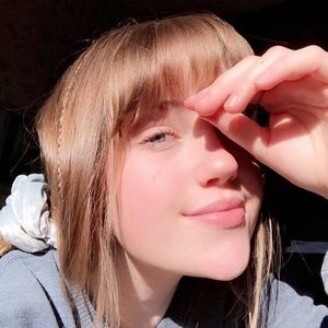 Meet your Posher, Molly